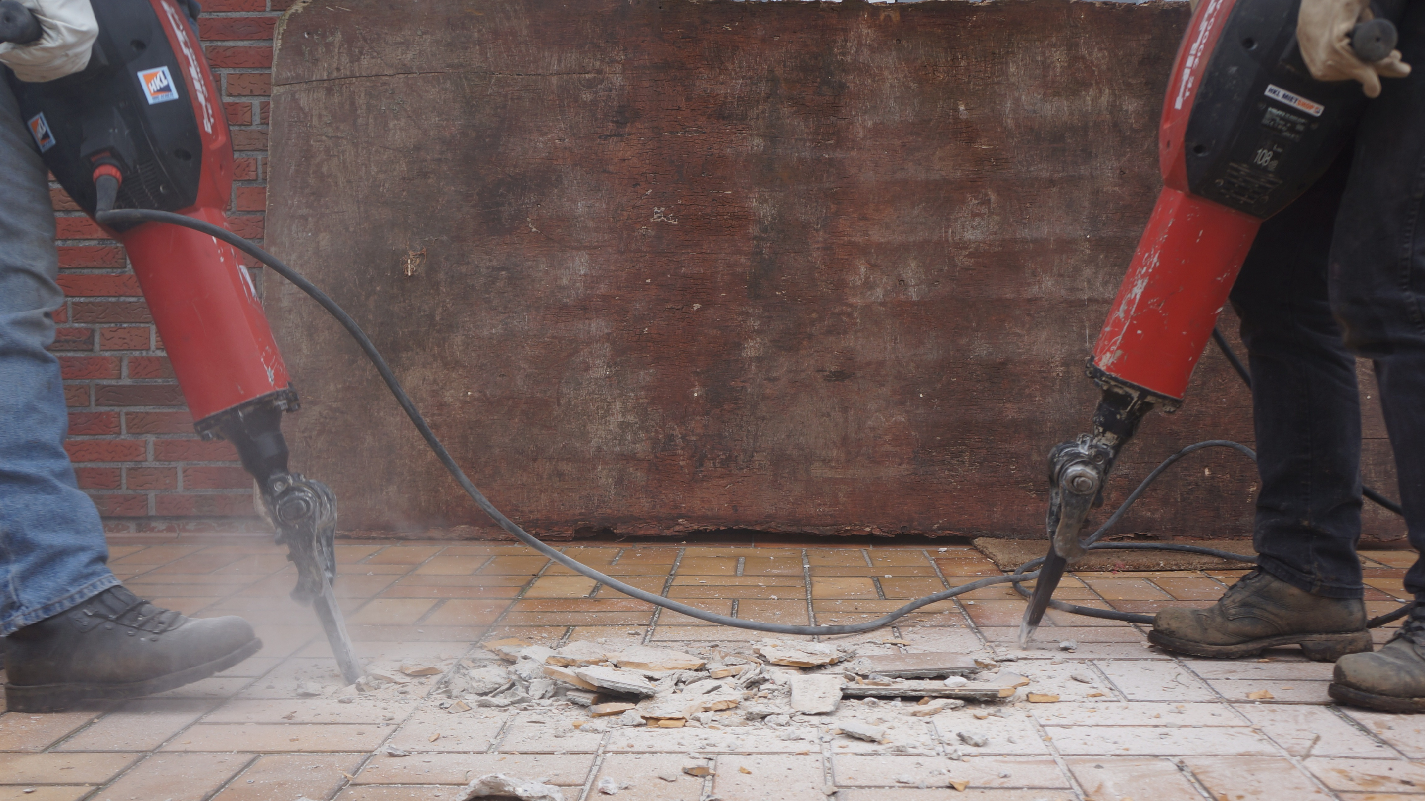 Can Foundation Problems Be Fixed Without Tearing Everything Out? 